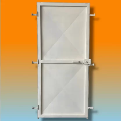 puerta metalica punta diamante con marco de angulo y cerradura sobrepuesta de gancho cilindro fijo